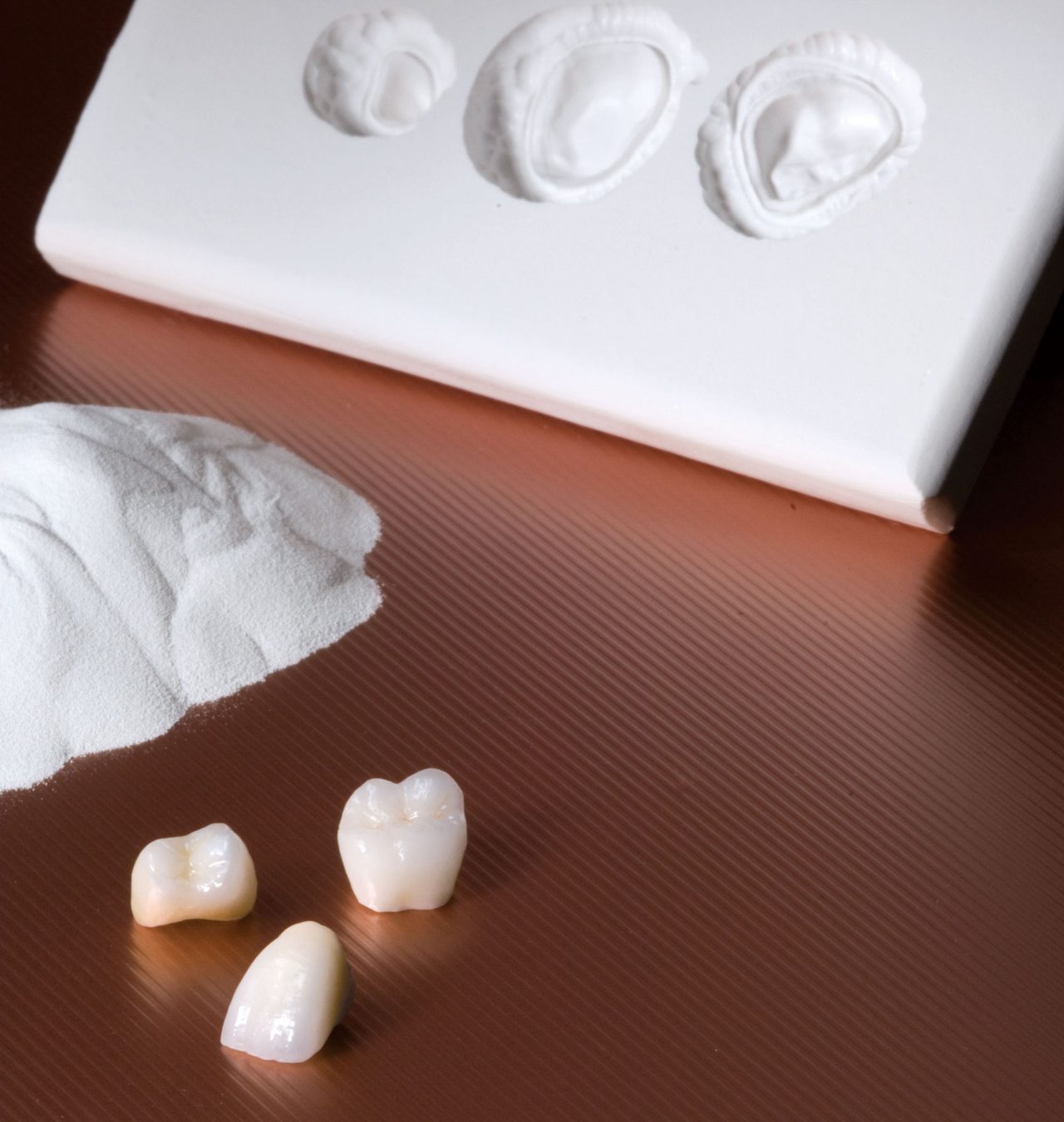The Benefits of Bilayered Clinical Zirconia