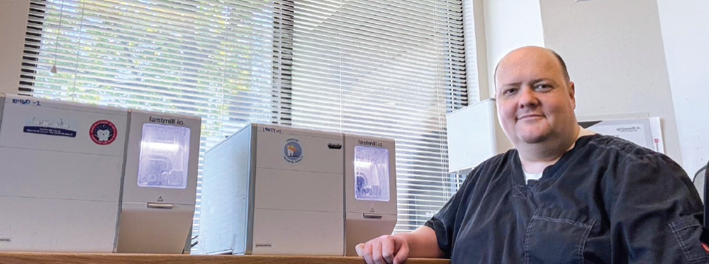 Dr. James Burneson’s practice utilizes two fastmill.io milling units, three intraoral scanners, and a fastprint.io™ 3D printer as part of its glidewell.io In-Office Solution setup.