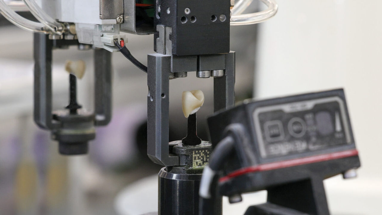 How Glidewell Intelligent Manufacturing Elevates Simplicity, Quality, Speed and Predictability for Dentists.